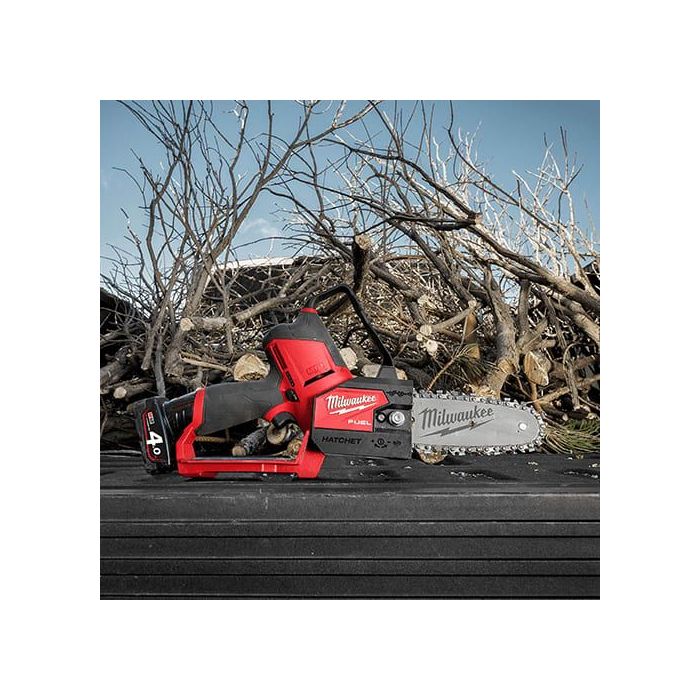 Milwaukee M12 FHS-0X0 JP｜小型チェーンソー｜軽量・高性能・ケース