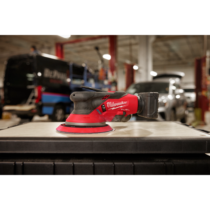 Milwaukee M12 FUEL 5mm オービタルサンダー｜コードレス・高効率研磨 