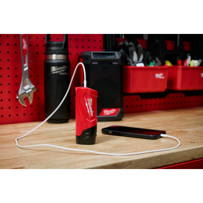 Milwaukee M12™ ヒートジャケット 2.0Ah x 1 キット｜防寒ウェア
