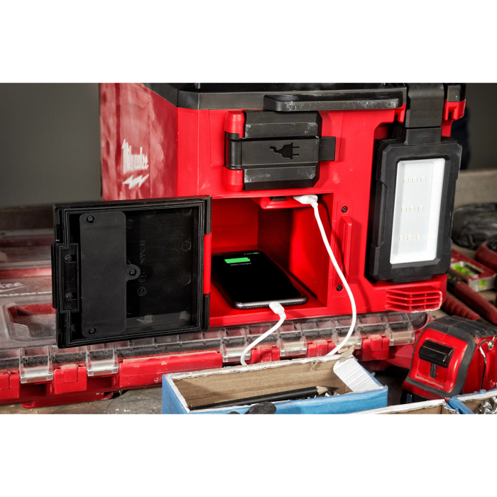 M18 PACKOUT ライト＆チャージャー｜M18 POALC-0 JP｜Milwaukee Tool